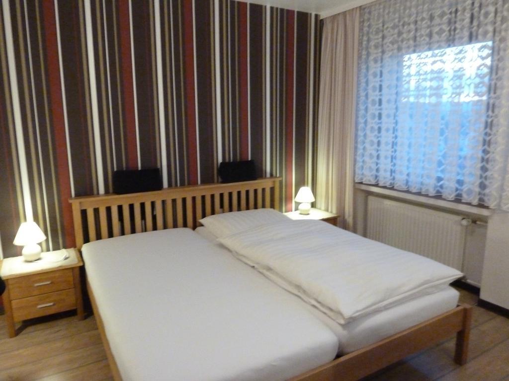 Landhaus Harzblick Guest House กอสลาร์ ห้อง รูปภาพ